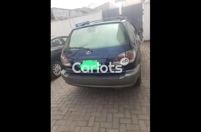 Clean Registered 2001 Lexus RX300 - 1/5