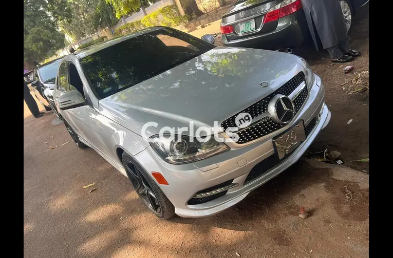 2014 UPGRADED MERCEDES BENZ C300 - 1/5