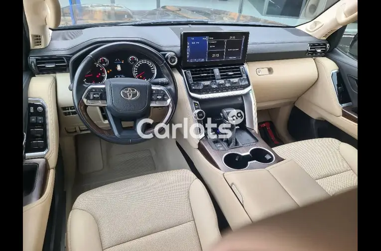 2022 Toyota Land Cruiser TWIN TURBO - 3/5