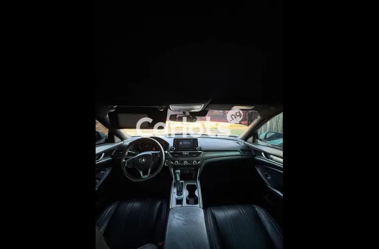 2018 HONDA ACCORD - 2/5