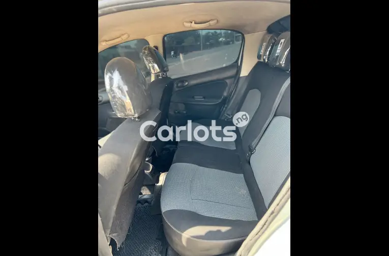 2005 PEUGEOT 206 MODEL - 5/5