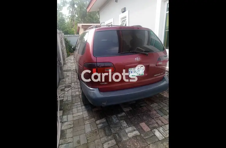 Used Toyota Sienna 2002 - 2/5