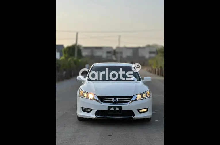 Used HONDA ACCORD 2017