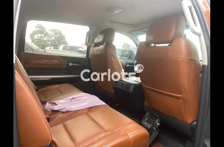 Foreign Used 2016 Toyota tacoma - 3/5