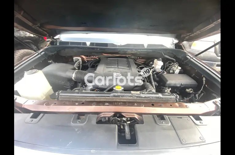 Foreign Used 2016 Toyota tacoma - 5/5