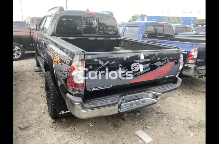Foreign Used 2014 Toyota tacoma - 4/5