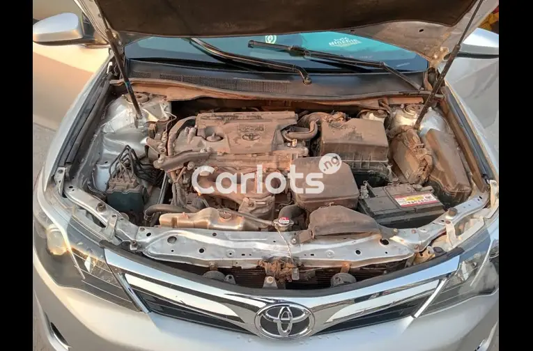 2013/2014 Toyota Camry - 3/5