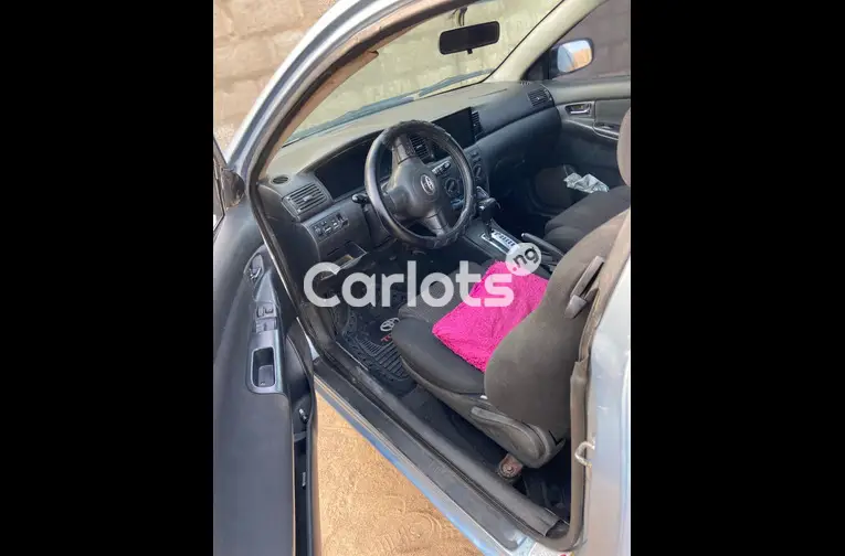 Used Toyota Corolla Obama - 2/5