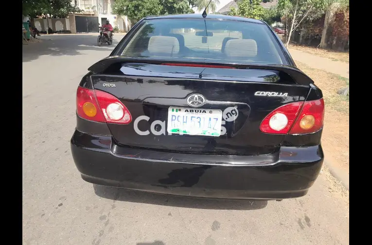 Used 2004 Toyota corrolla - 3/5