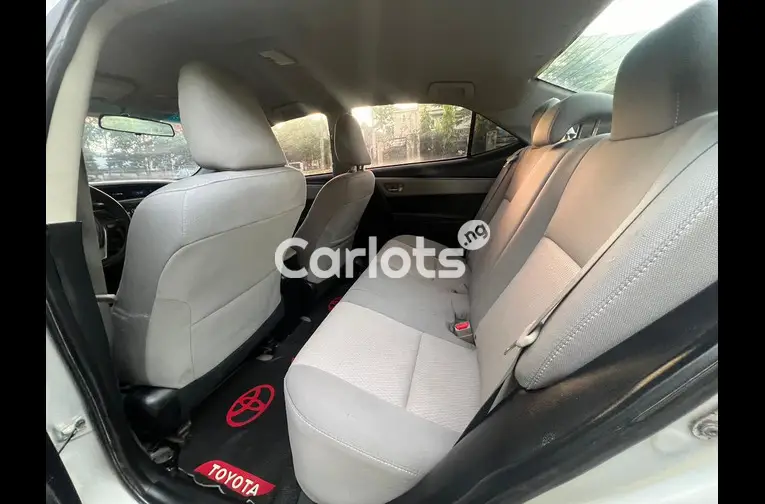 Used 2014 Toyota Corolla - 3/5