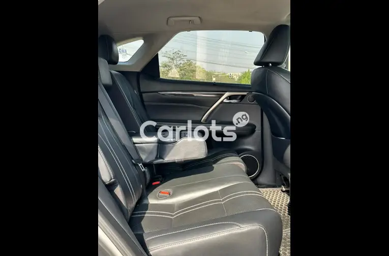 2020 LEXUS RX350 - 3/5