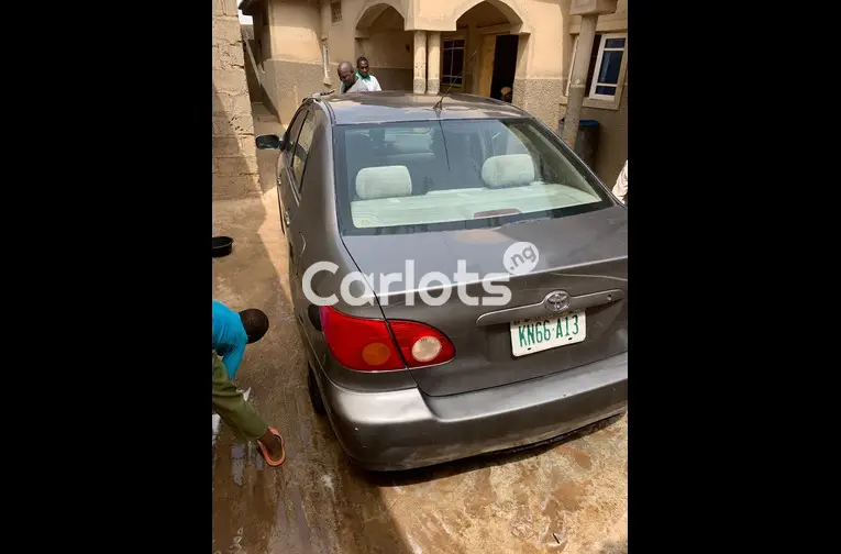 Used Toyota Corolla 2004 - 3/5