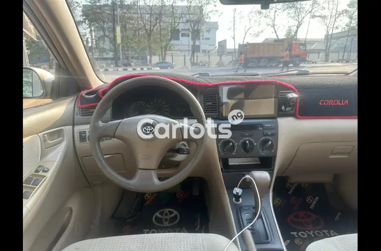 Used 2006 Toyota Corolla - 2/5