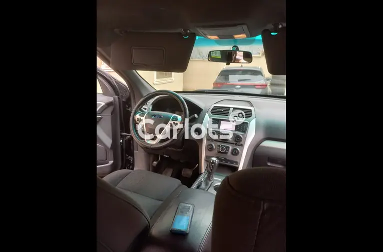 Bought Brand 2014 Ford Explorer XLT - 2/5