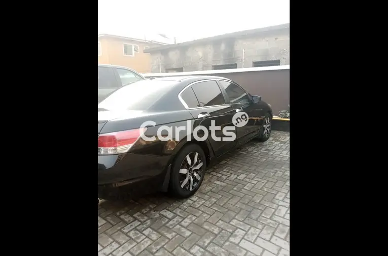 Clean Registered 2009 Honda Accord - 4/5