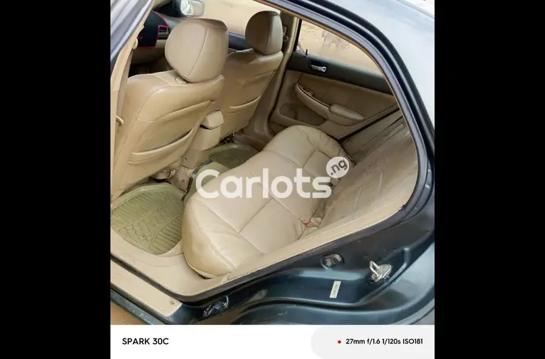 Clean Registered 2005 Honda Accord - 3/5