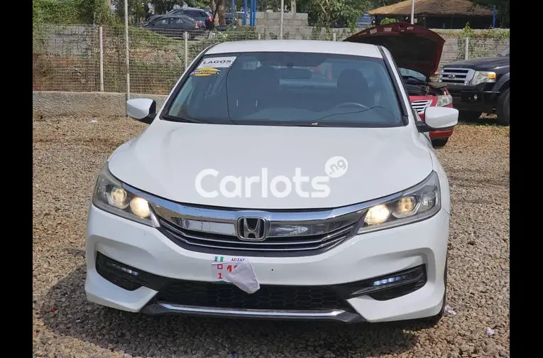 CLEAN 2015 Honda Accord Sport