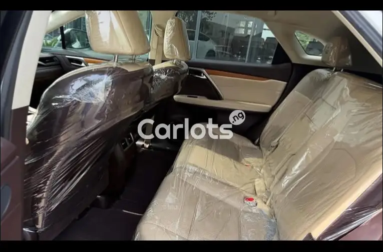 FOREIGN USED LEXUS RX350 2018 - 2/5