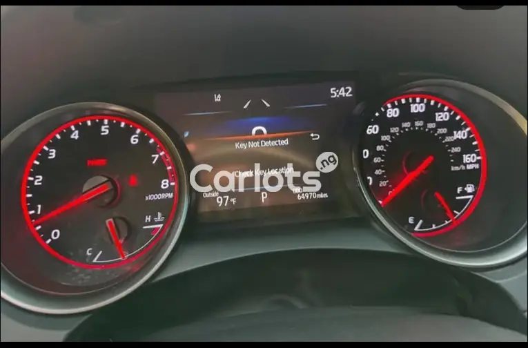 FOREIGN USED 2021 TOYOTA CAMRY XSE - 2/5