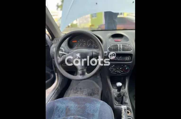 Used 2004 Peugeot 206 - 3/5