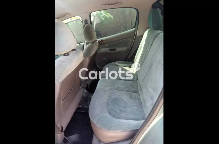 Used 2004 Peugeot 206 - 2/5