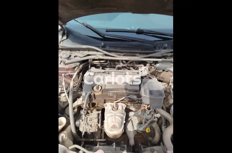 HONDA ACCORD 2013 - 2/5