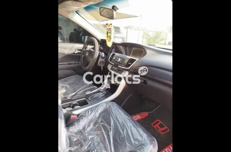 Used Honda Accord 2013 - 2/5