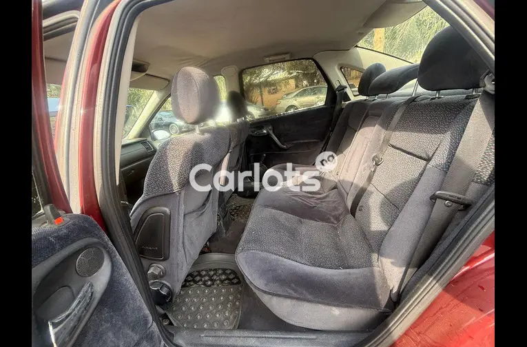Nigerian used 2002 Opel Astra - 4/5