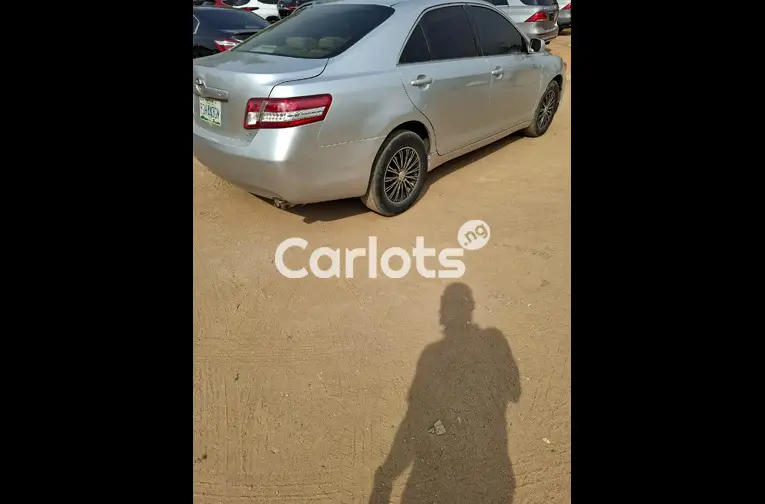 2009 Toyota Camry - 3/5