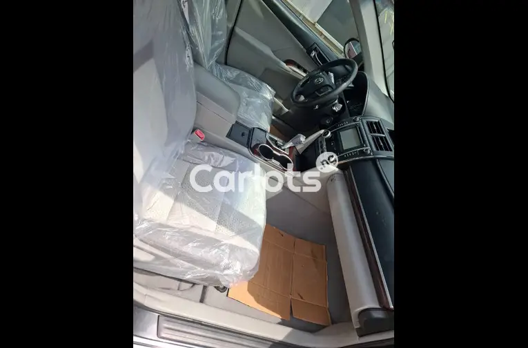 TOKS 2013 TOYOTA CAMRY XLE - 2/5