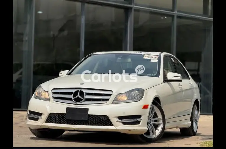 FOREIGN USED 2013 MERCEDES BENZ C300 - 1/5