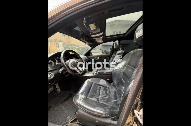 Neatly Used 2012 Mercedes-Benz C350 4MATIC (full option) with panoramic roof - 3/5