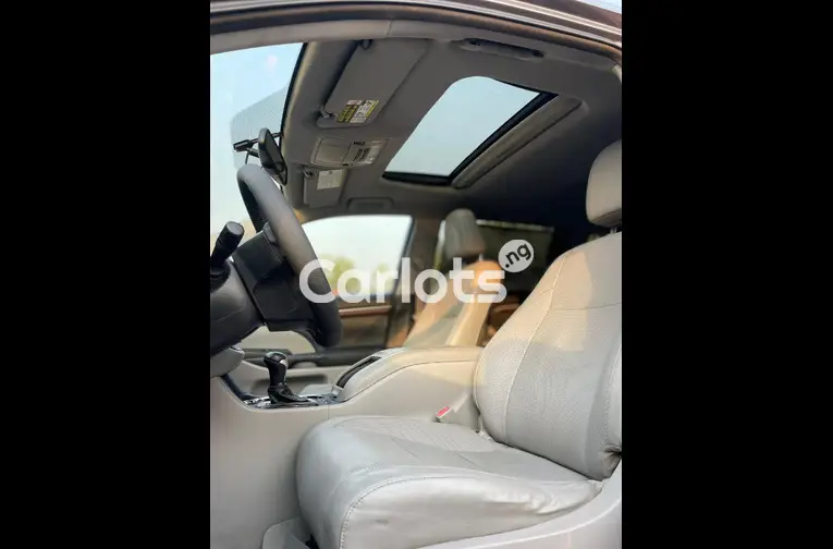 Used Toyota Highlander 2018 - 5/5