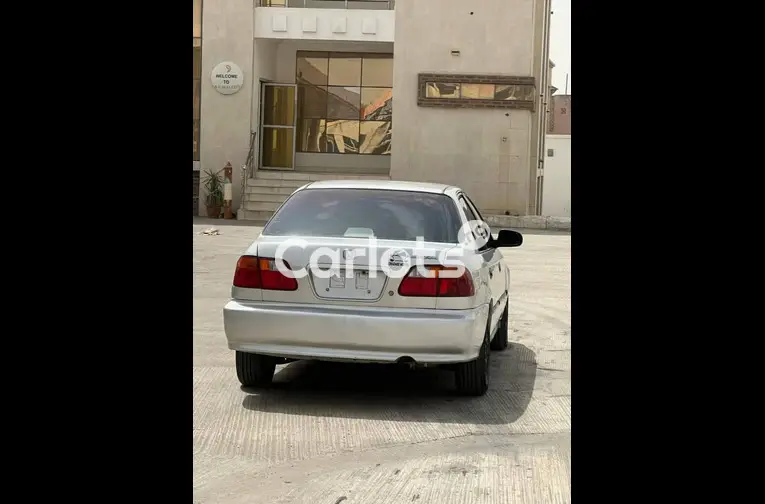 Honda Civic 2000 - 5/5