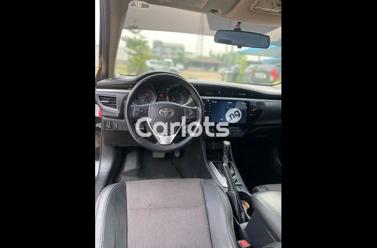 Neatly Used 2014 Toyota Corolla Sport - 4/5