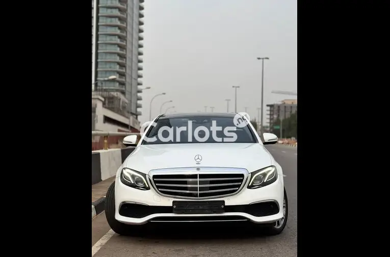 FOREIGN USED 2017 MERCEDES BENZ E400 - 1/5