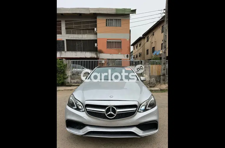 2010 Mercedes-Benz E350 4MATIC (full option) - 1/5