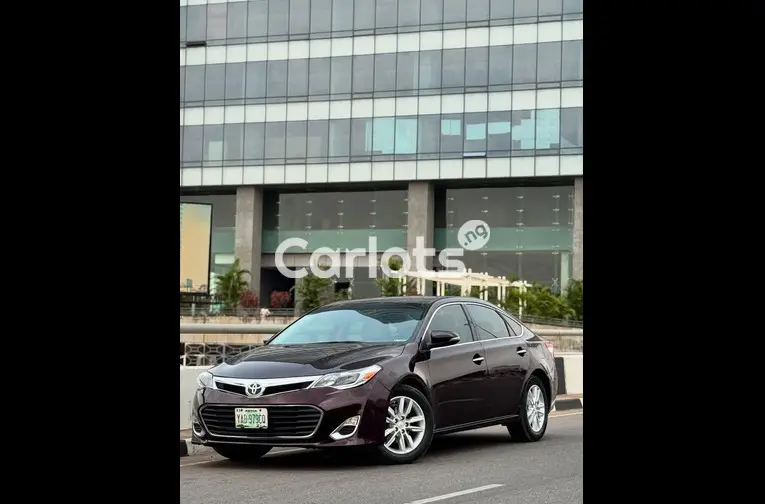 2013 TOYOTA AVALON - 1/4