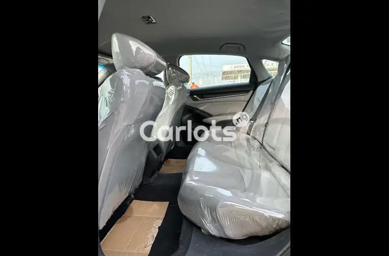 Foreign used Honda Accord 2019 - 4/5