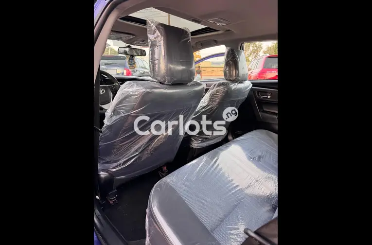 FOREIGN USED 2014 TOYOTA COROLLA S - 3/5