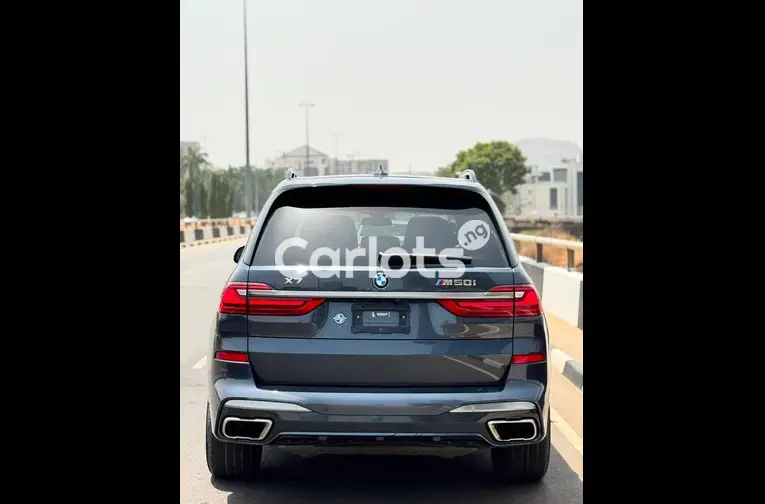 Foreign Used 2023 BMW X7 M50i - 5/5
