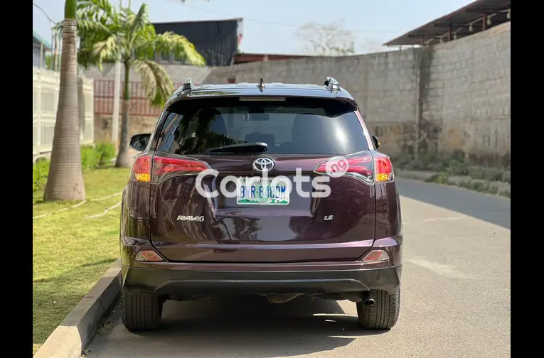 TOYOTA RAV4 2018 - 5/5