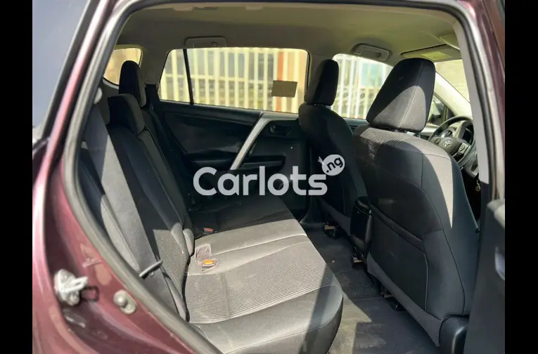 TOYOTA RAV4 2018 - 4/5