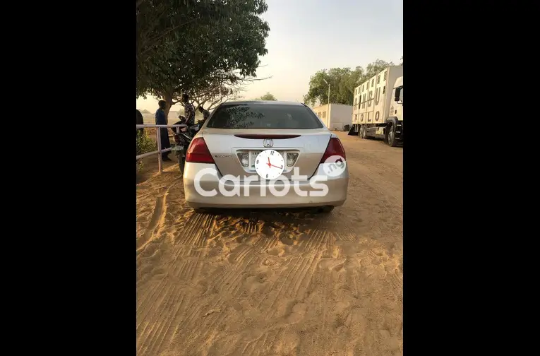 Used Honda Accord 2008 - 2/5