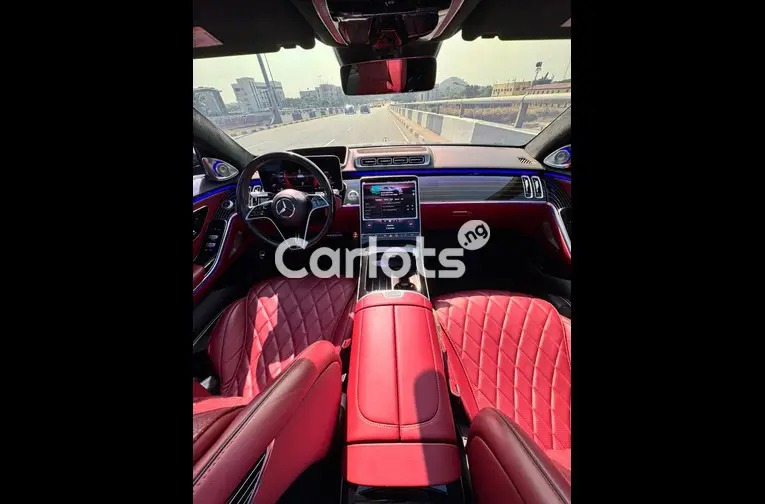 MERCEDES BENZ S580 - 4/5