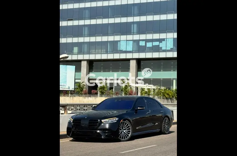 MERCEDES BENZ S580 - 1/5