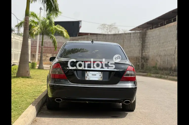 MERCEDES BENZ E350 - 5/5