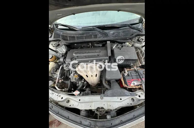 Extremely clean used 2007 Toyota Camry - 3/5