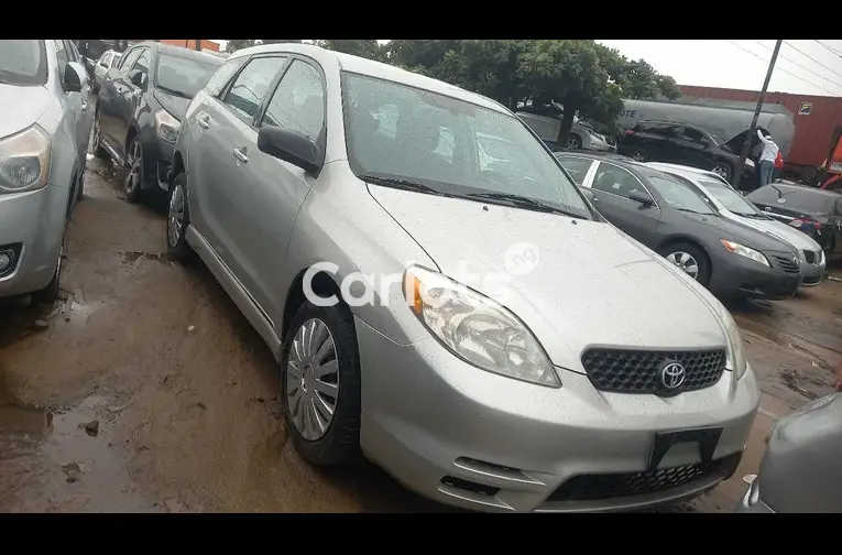 Foreign used 2006 Toyota Matrix - 1/5