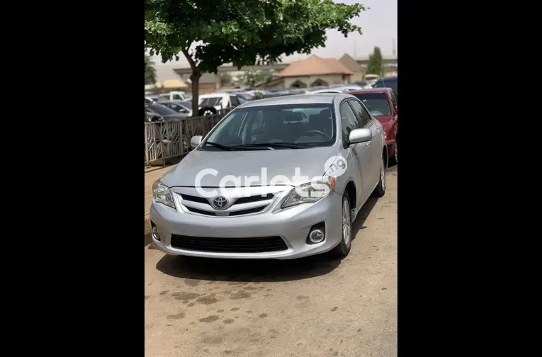 2013 TOYOTA COROLLA LE - 1/5